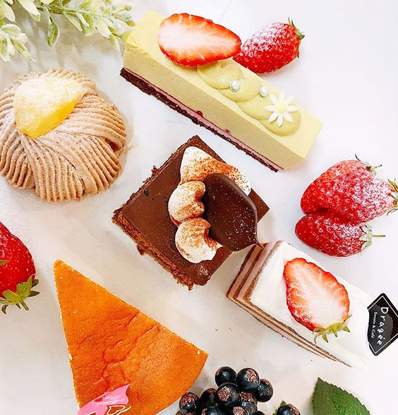 お楽しみケーキセットのご紹介